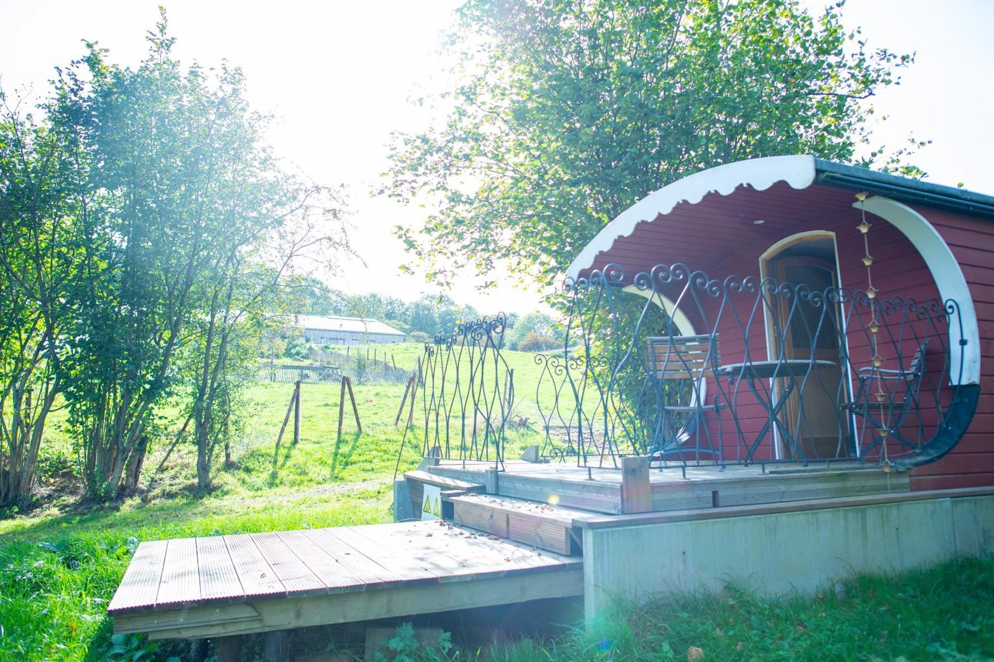 Villa La Tiny House De La Bergerie Lierneux Exterior foto