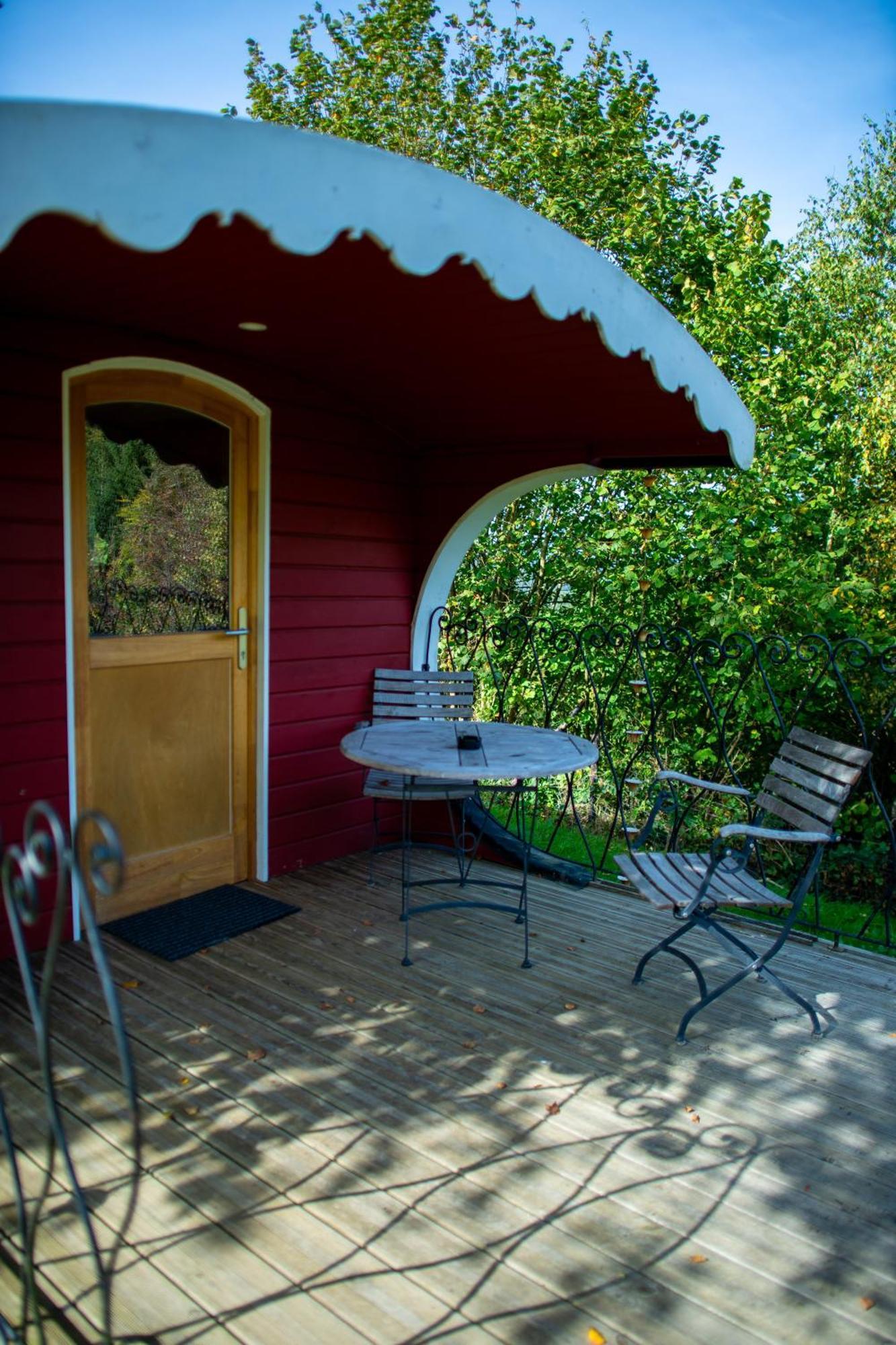 Villa La Tiny House De La Bergerie Lierneux Exterior foto